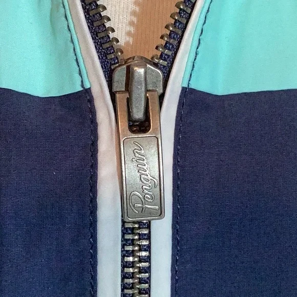 Penguin by Munsingwear windbreaker jacket,Small, zipper pockets,Velcro close,Sm - Picture 9 of 16